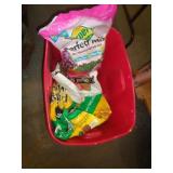 TOTE OF GARDENING ITEMS TOTE OF GARDENING ITEMS