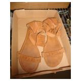 SANDALS SZ 7-8 SANDALS SZ 7-8
