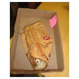 RAWLINGS LEFT HAND BALL GLOVE RAWLINGS LEFT HAND BALL GLOVE