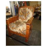 ROCKING CHAIR / NEEDS REPAIR TO BACK / RW ROCKING CHAIR / NEEDS REPAIR TO BACK / RW