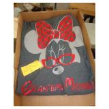 GRANDMA MOUSE / DISNEY T-SHIRT SZ XL GRANDMA MOUSE / DISNEY T-SHIRT SZ XL