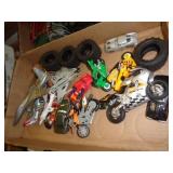 TOYS TOYS