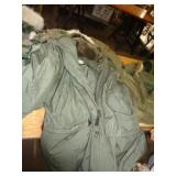 ARMY WINTER COAT SZ LG ARMY WINTER COAT SZ LG