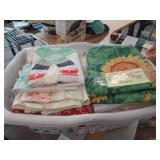 32 PCS OF MIXED LINENS 32 PCS OF MIXED LINENS