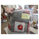 TWIN COMFORTER - 7 PIECES TWIN COMFORTER - 7 PIECES