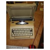 SMITH CORONA TYPEWRITER