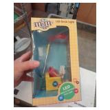 M&MS DESK LAMP