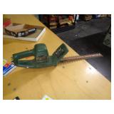 ELECTRIC HEDGE TRIMMER