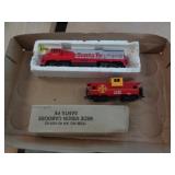 MODEL RAILROAD - ENGINE & CABOOSE