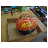 BASKETBALL