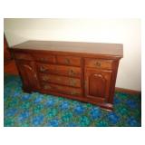 BROYHILL BUFFET / DR /  SEE DESCR*
