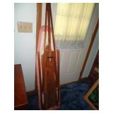 WOOD IRONING BOARD / DOITRM / SEE DESCR*