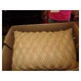 2 - GOLD PILLOWS