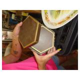 NESTING BOXES