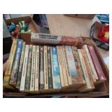 LOUIS LAMOUR WESTERN BOOKS