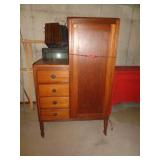 CHIFFEROBE 62T X 38L / BM / SEE DESCR*