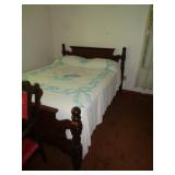 QUEEN SIZE BED / BR1 / SEE DESCR