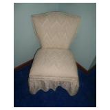 VANITY CHAIR / BR2 / SEE DESCR