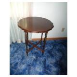 SIDE TABLE / SEE DESCR*