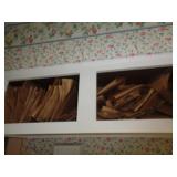 SHELF OF PAPER SACKS / K SHELF OF PAPER SACKS / K