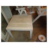 PLASTIC PATIO TABLE / G PLASTIC PATIO TABLE / G