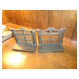 VINTAGE CAST IRON BOOKENDS / RR VINTAGE CAST IRON BOOKENDS / RR