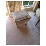 STOOL & LINENS / PKRM STOOL & LINENS / PKRM