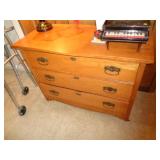 CHEST OF DRAWERS 32'TX20'WX42'L / BM CHEST OF DRAWERS 32'TX20'WX42'L / BM