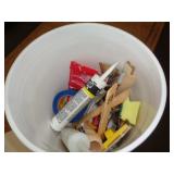 BUCKET OF PAINT ITEMS / UT BUCKET OF PAINT ITEMS / UT
