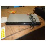 RCA DVD / CD PLAYER RCA DVD / CD PLAYER