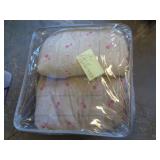 2 - TWIN COMFORTERS / UT 2 - TWIN COMFORTERS / UT