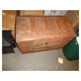CHEST 17' T X 14' W X 26' L CHEST 17' T X 14' W X 26' L