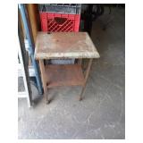 METAL TABLE 28'TX12'WX17'L / RW METAL TABLE 28'TX12'WX17'L / RW
