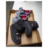 BABY SHOES SZ 5 BABY SHOES SZ 5