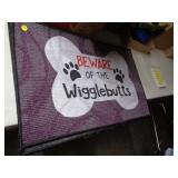 18X27 MAT - WIGGLEBUTTS 18X27 MAT - WIGGLEBUTTS