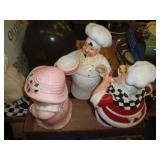 3 - FIGURAL COOKIE JARS 3 - FIGURAL COOKIE JARS