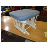 ROCKER FOOTSTOOL / UT ROCKER FOOTSTOOL / UT
