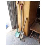 3 - VINTAGE LONG HANDLED TOOLS / RW 3 - VINTAGE LONG HANDLED TOOLS / RW