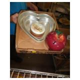 PIE PANS & MISC