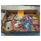 300 - BASEBALL CARDS