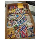 300 - BASEBALL CARDS