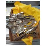 SILVERPLATE FLATWARE