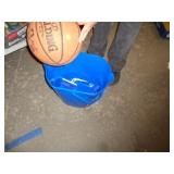 BASKET BALL & BUCKET / UT