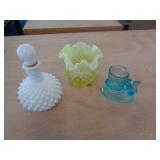 FENTON & MIXED GLASSWARE