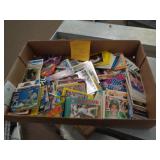 300 - BASEBALL CARDS