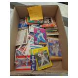300 - BASEBALL CARDS