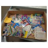 300 - BASEBALL CARDS