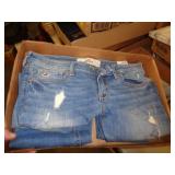 WOMENS JEANS SZ 27X35