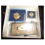 VINTAGE PINS