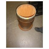 BARREL W BASE / UMBRELLA STAND OR OTHER / UT